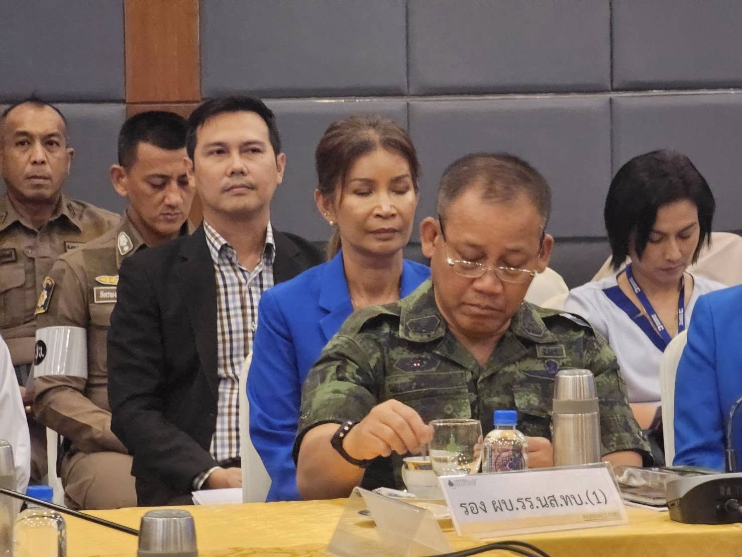 ประชุมติดตามความคืบหน้าการเตรียมความพร้อมกิจกรรมเดิน วิ่ง ปั่น