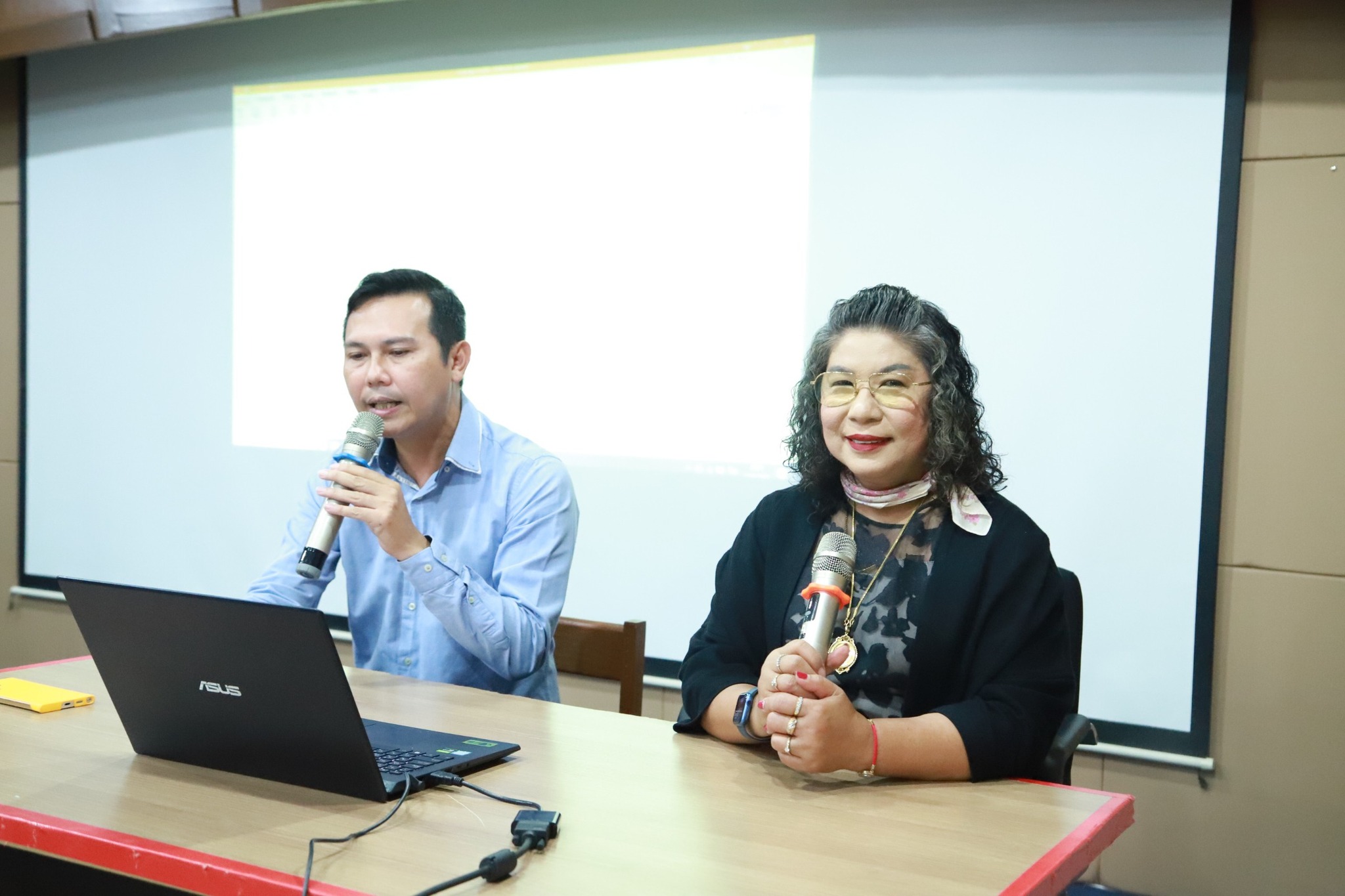 ประชุมเตรียมความพร้อมการดำเนินงานกฐินพระราชทาน ประจำปี 2567