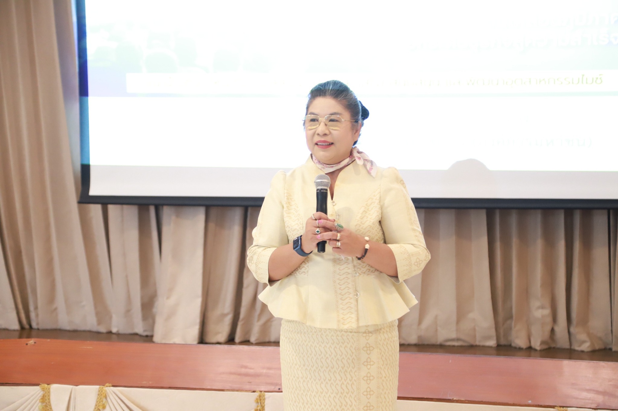 รองอธิการบดีกล่าวต้อนรับสมาคมผู้ประกอบการนำเที่ยวไทย สนท.