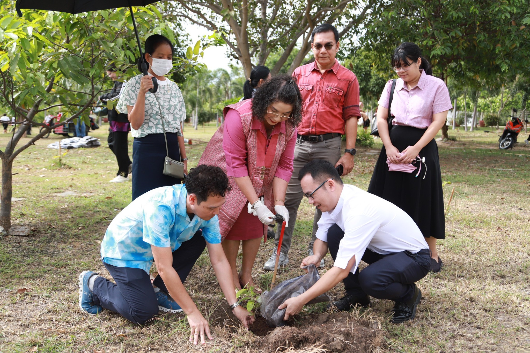 โครงการคนละต้นสู่ความเป็นกลางทางคาร์บอนคาร์บอน