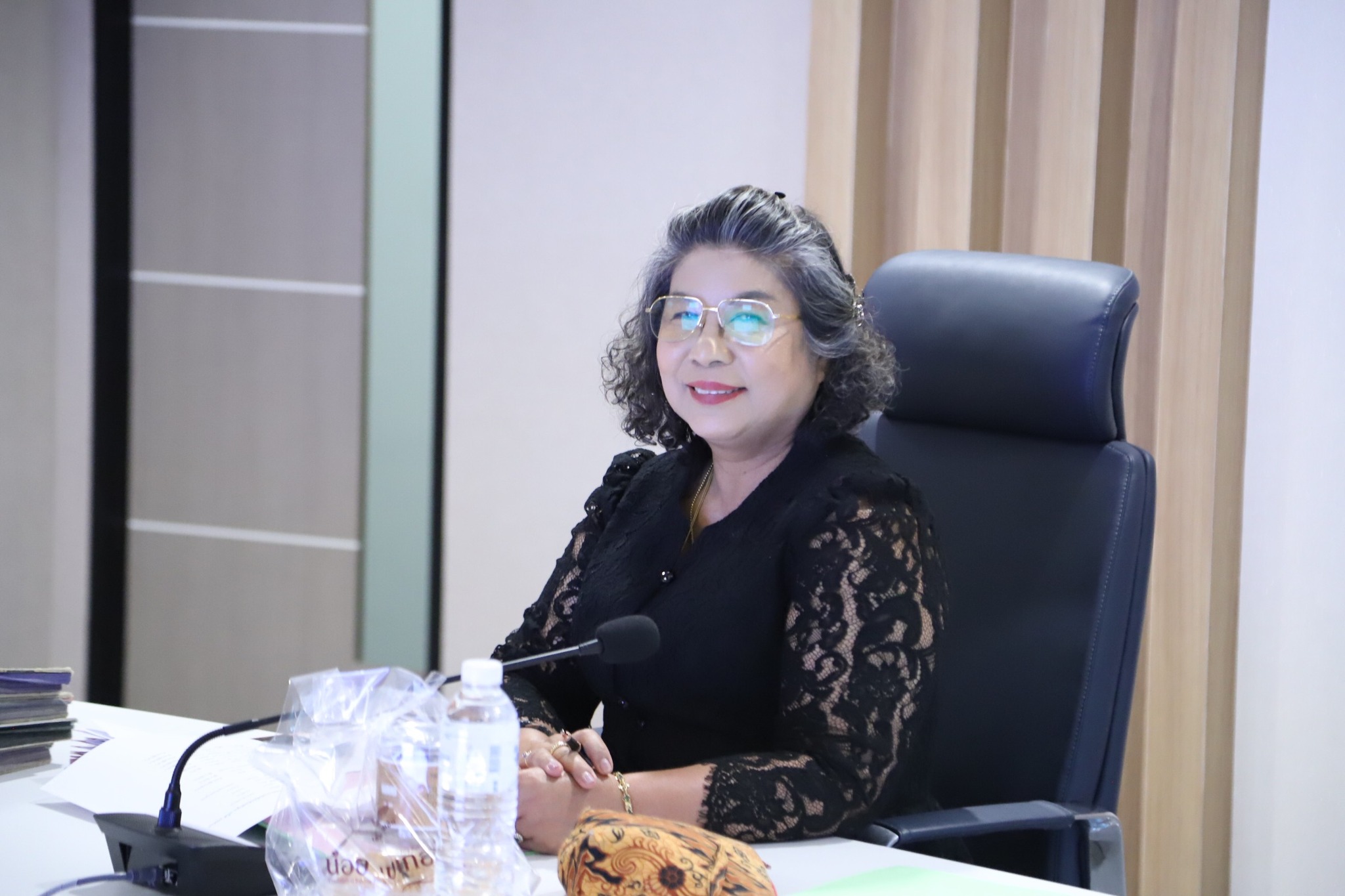 ประชุมตรวจรับพัสดุ อาคารสัมมนาคาร ครั้งที่ 2