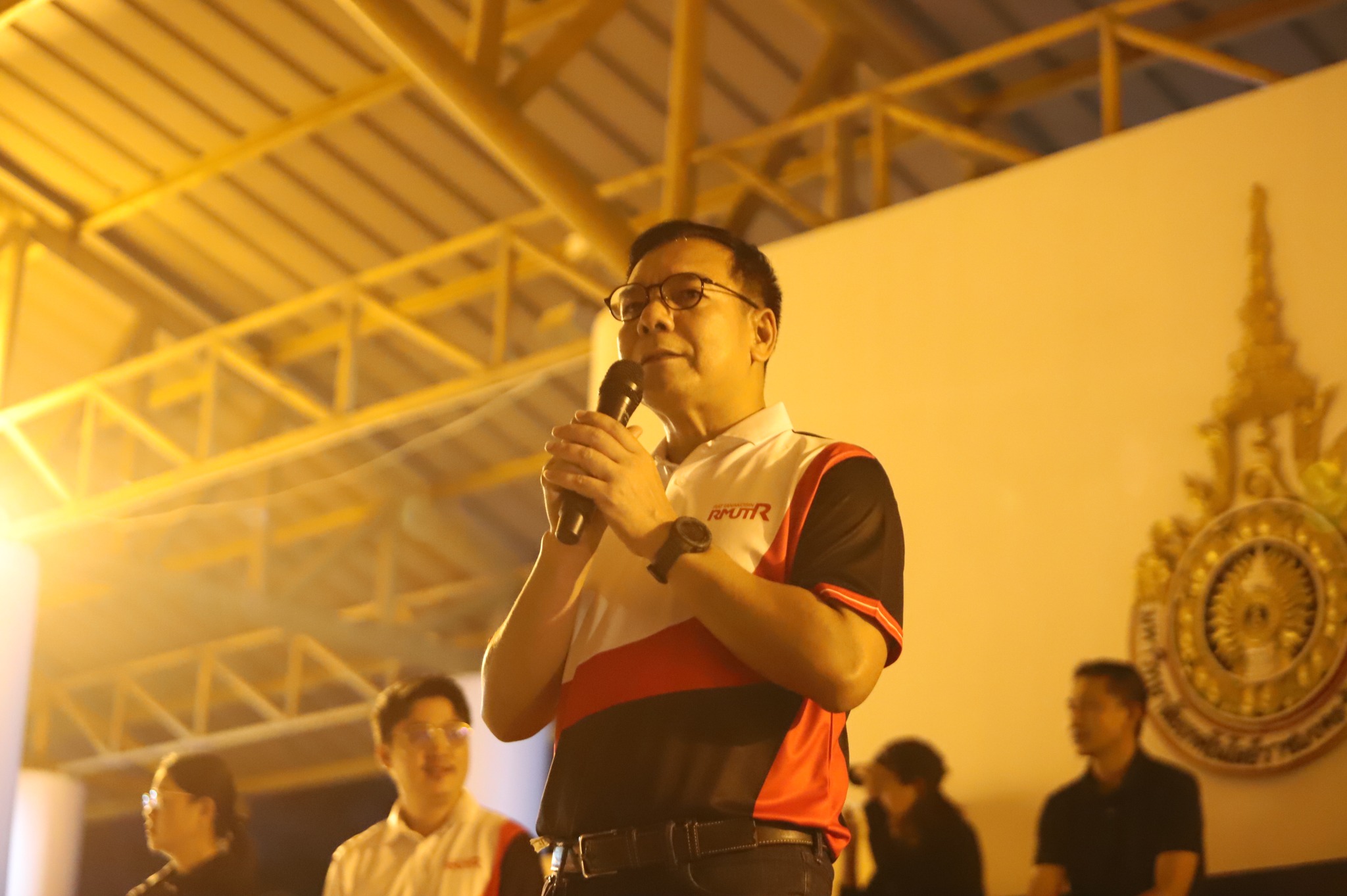 พิธีปิด และการมอบรางวัลในการแข่งขันกีฬา 