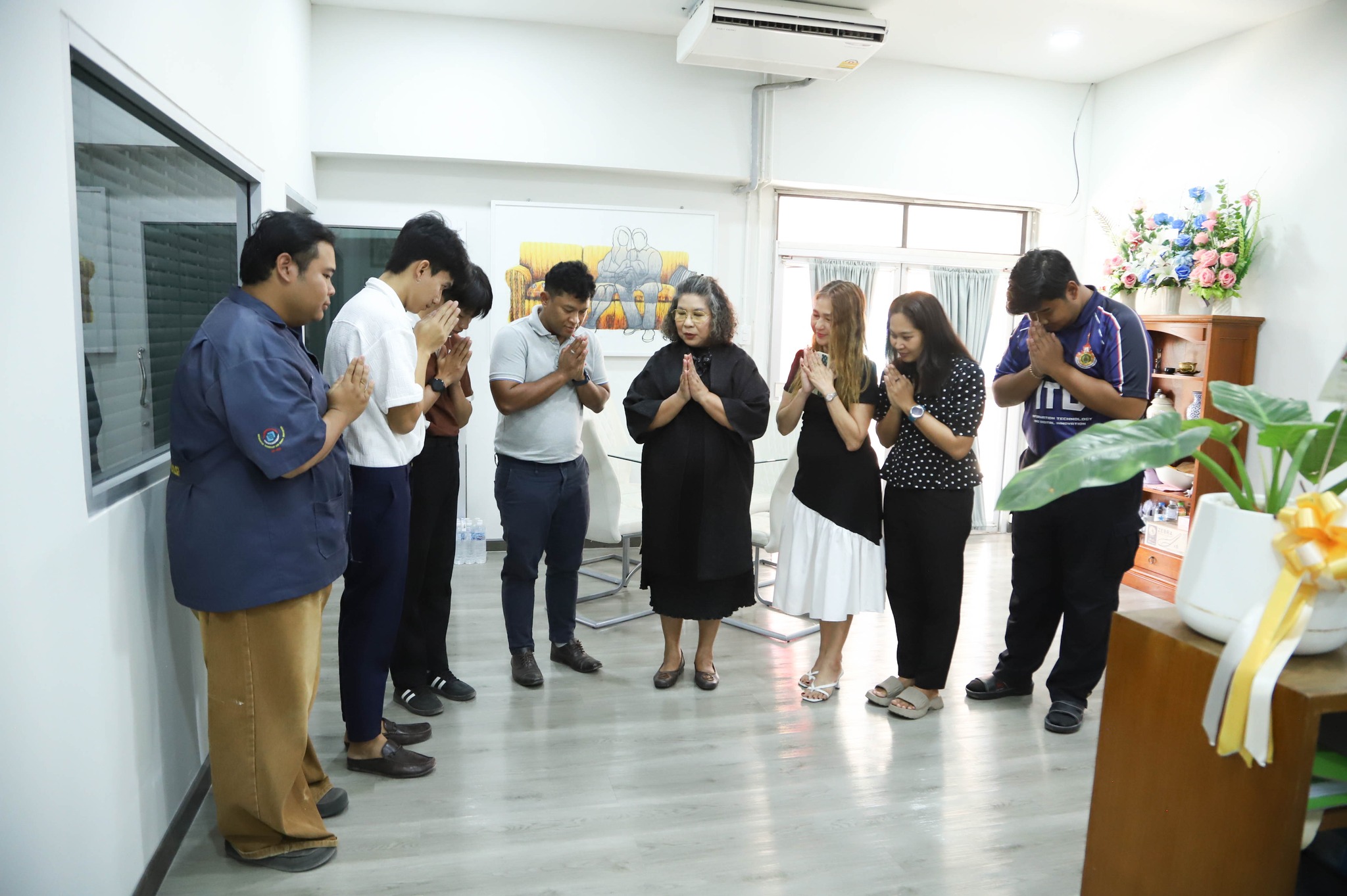 ฝ่ายกิจการนักศึกษา คณะอุตสาหกรรมและเทคโนโลยี สวัสดีปีใหม่รองอธิการบดีฯ