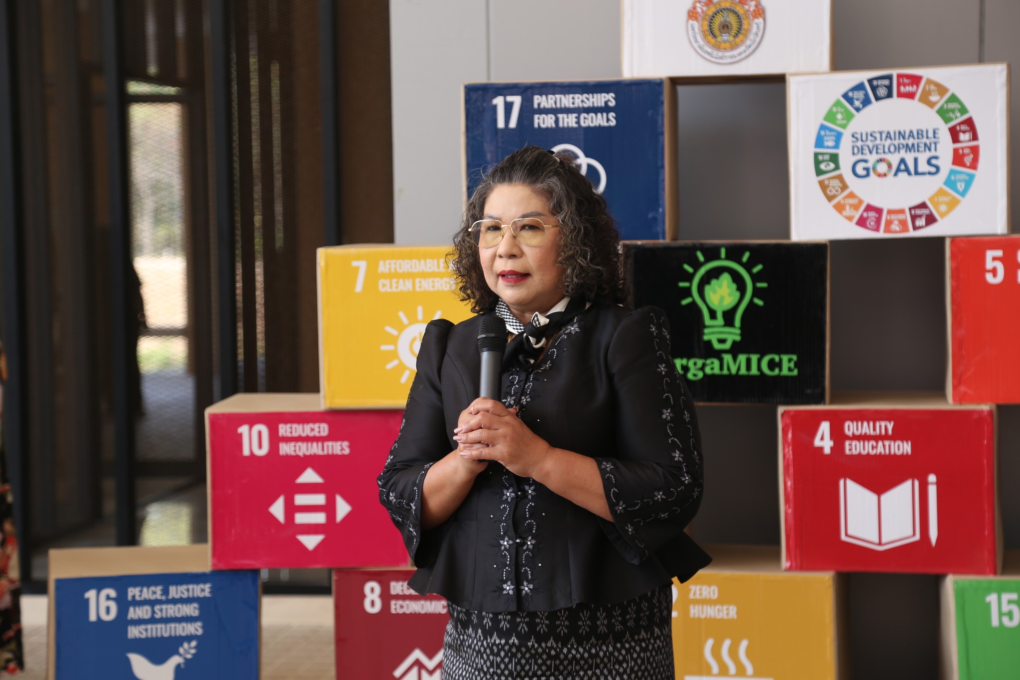 โครงการตลาดนัดนักศึกษาครั้งที่ 1 คณะอุตสาหกรรมการโรงแรมและการท่องเที่ยว