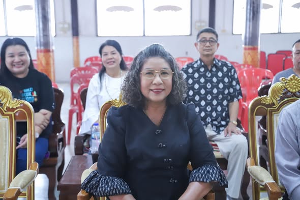 รองอธิการบดีประจำวิทยาเขตฯเข้าร่วมพิธีถวายเงินทำบุญทอดผ้าป่าสามัคคีวัดเขาต้นงิ้ว