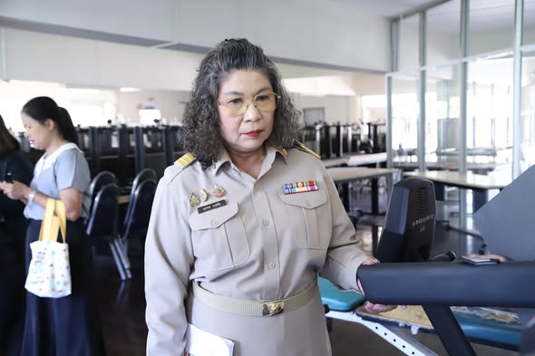 รองอธิการบดีประจำวิทยาเขตฯลงพื้นที่ตรวจดูความเสียหายเพื่อซ่อมบำรุง