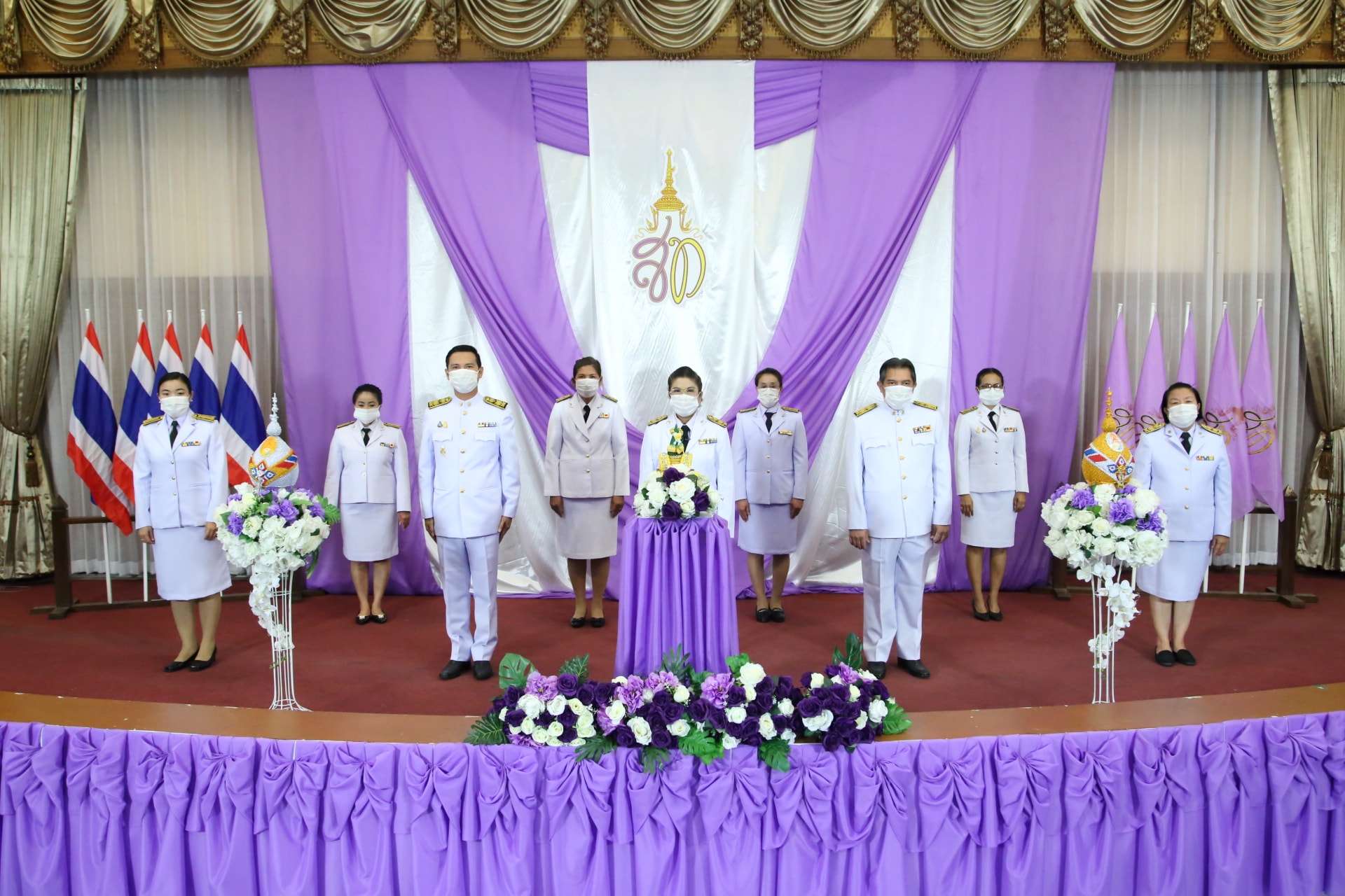 บันทึกเทปถวายพระพรสมเด็จพระราชินี