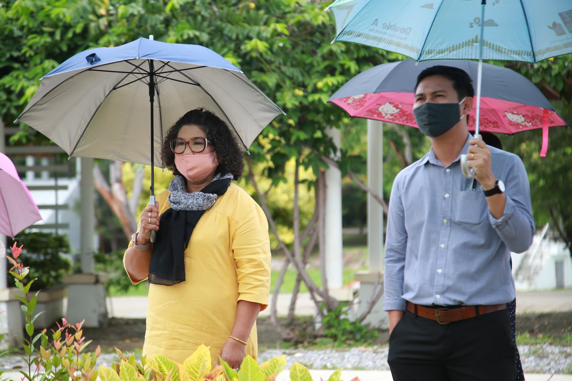 สำรวจพื้นที่โครงการปลูกต้นรวงผึ้งเฉลิมพระเกียรติฯ