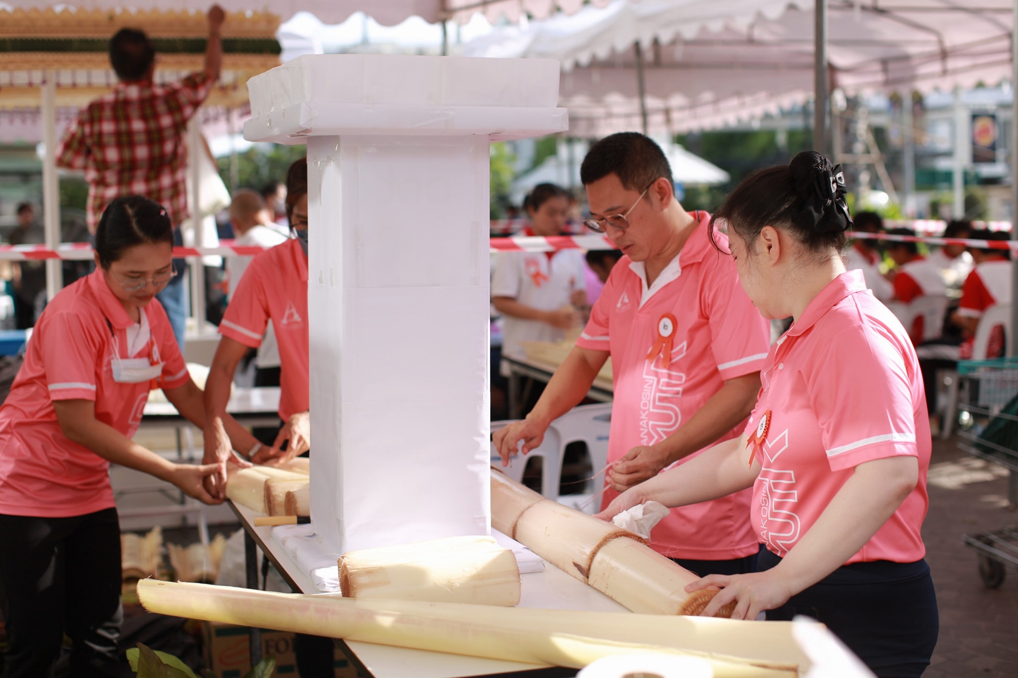 บรรยากาศการแทงหยวกและการเตรียมงานโครงการอัตลักษณาภาษาศิลป์